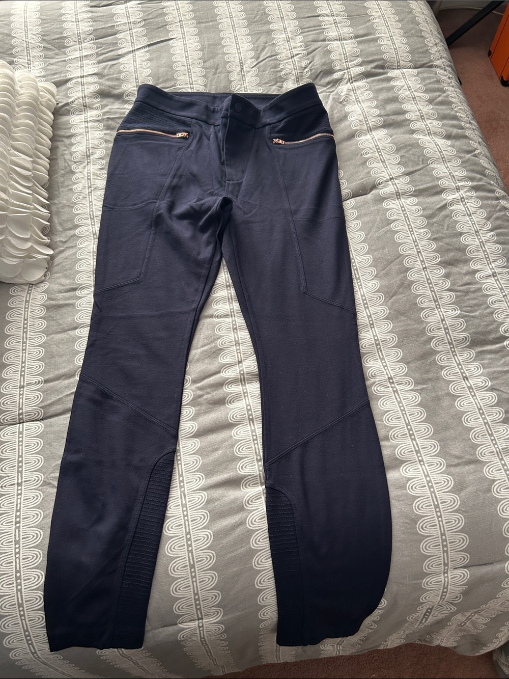 Navy Athletic Leggings with Rose Gold Zipper Detail